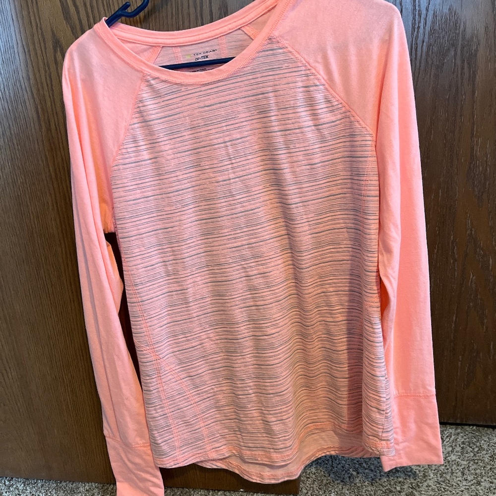 Tek gear top